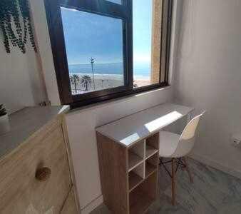 Encantador Apartamento Frente A La Playa Victoria Apartment Cádiz Exterior foto